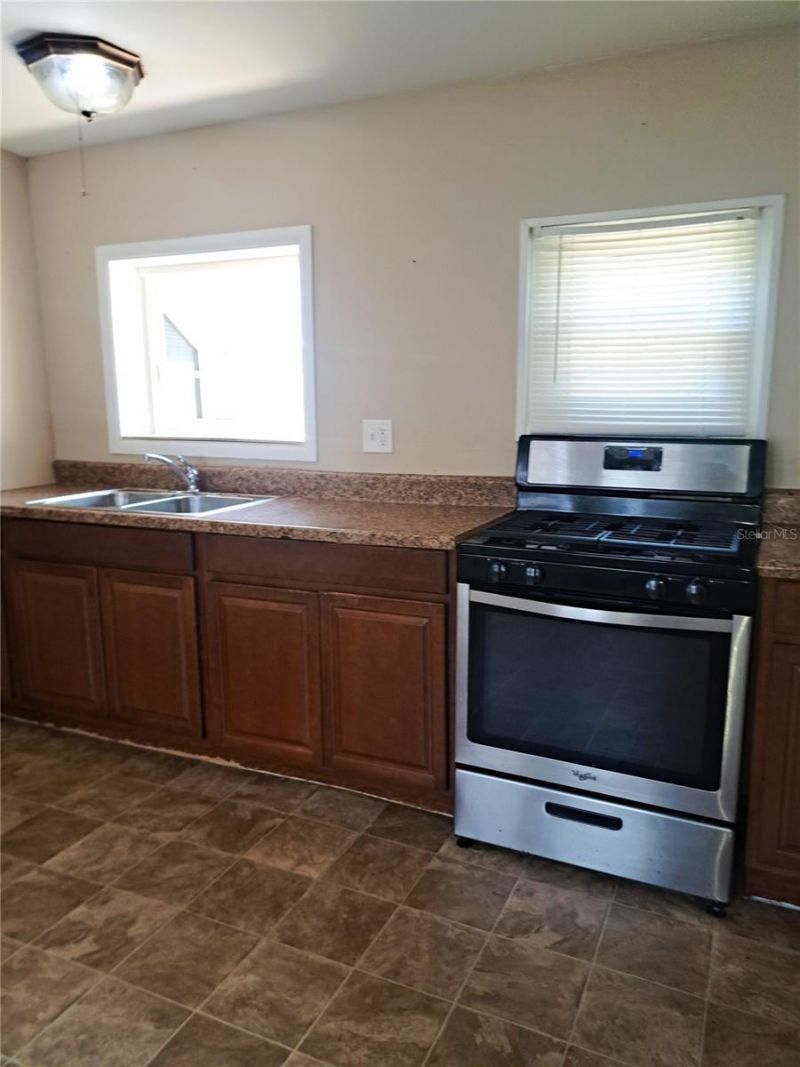 2657 Bayside Drive S, Saint Petersburg, FL 33705 Photo