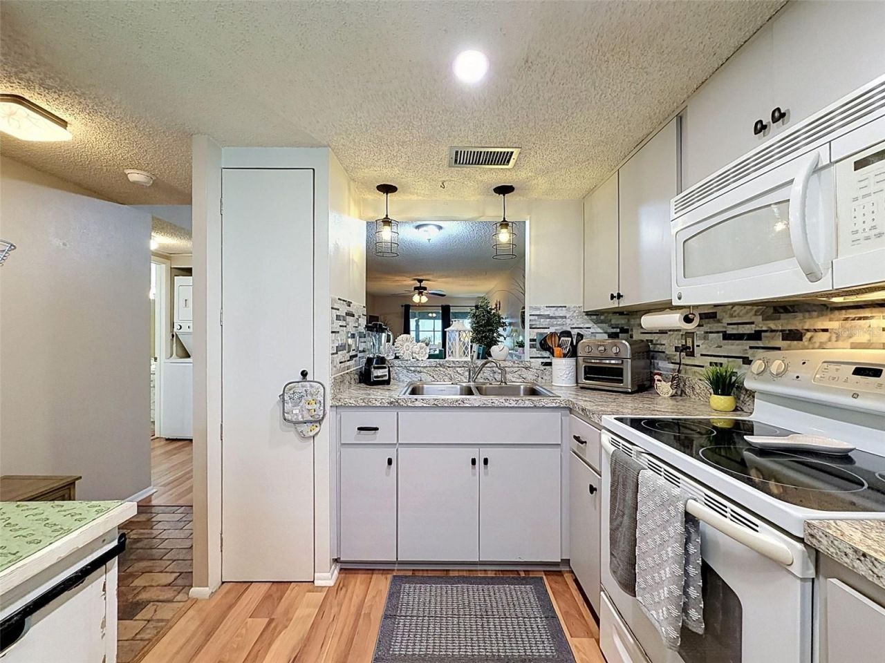 8220 Seven Oaks Court , Unit 5, Port Richey, FL 34668 Photo
