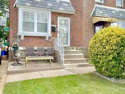 1858 GLENDALE AVENUE  Philadelphia, PA 19111