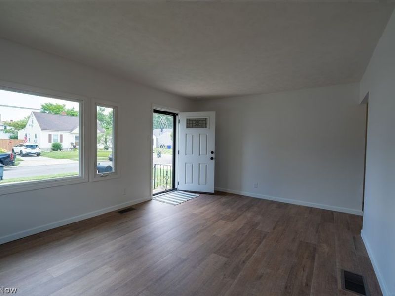 1042 Leighton Avenue, Cuyahoga Falls, OH 44221 Photo 11