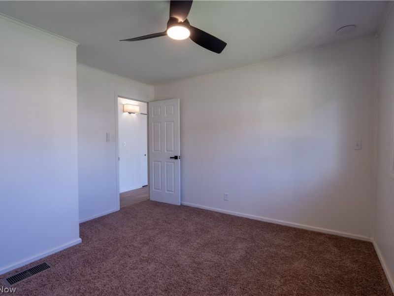 1042 Leighton Avenue, Cuyahoga Falls, OH 44221 Photo 21