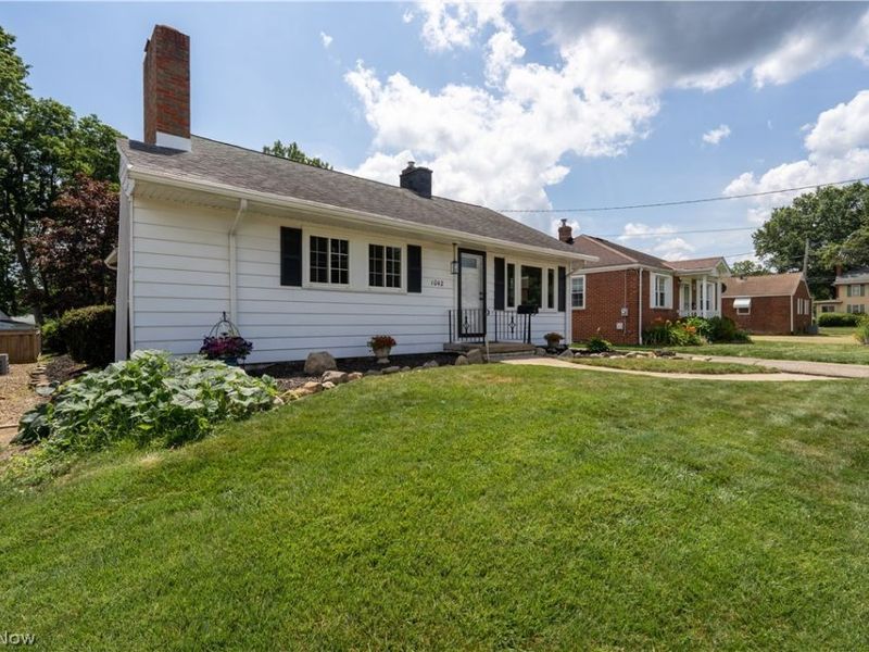 1042 Leighton Avenue, Cuyahoga Falls, OH 44221 Photo 5