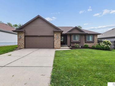 5429 S 56 Street, Omaha, NE 68117