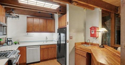 10621 Ponderosa Drive , Truckee, CA 96161 Photo