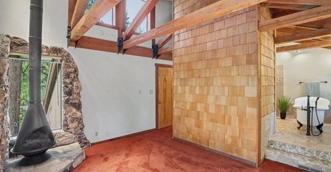 10621 Ponderosa Drive , Truckee, CA 96161 Photo