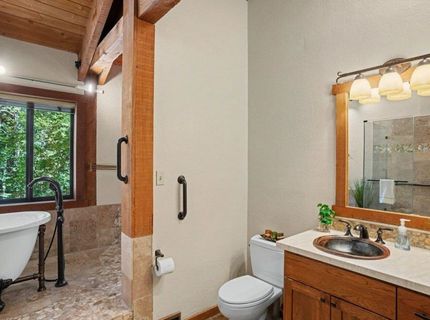 10621 Ponderosa Drive , Truckee, CA 96161 Photo