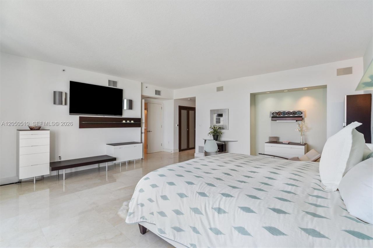 3055 Harbor Dr , Unit 1202, Fort Lauderdale, FL 33316 Photo