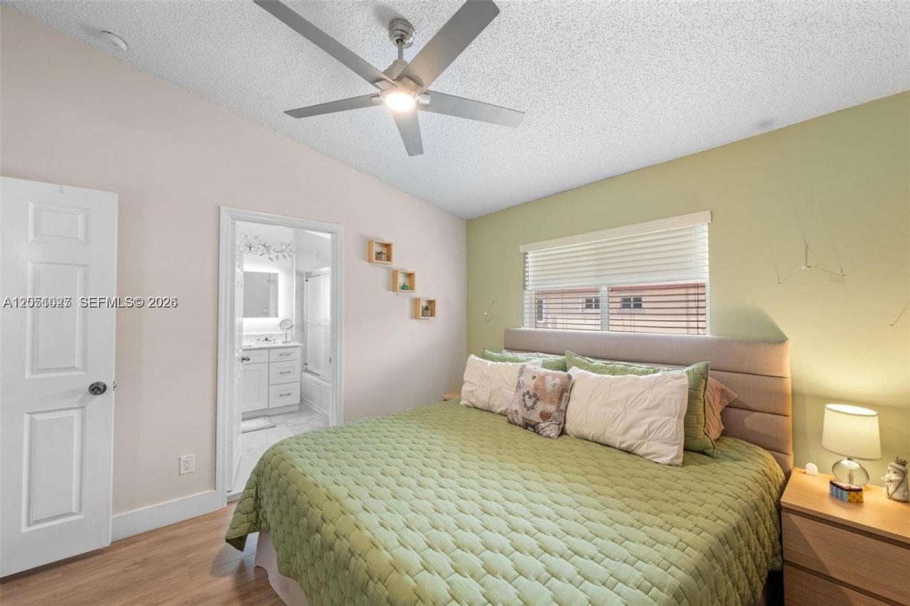 542 NW 208th Ter , Unit 542, Pembroke Pines, FL 33029 Photo
