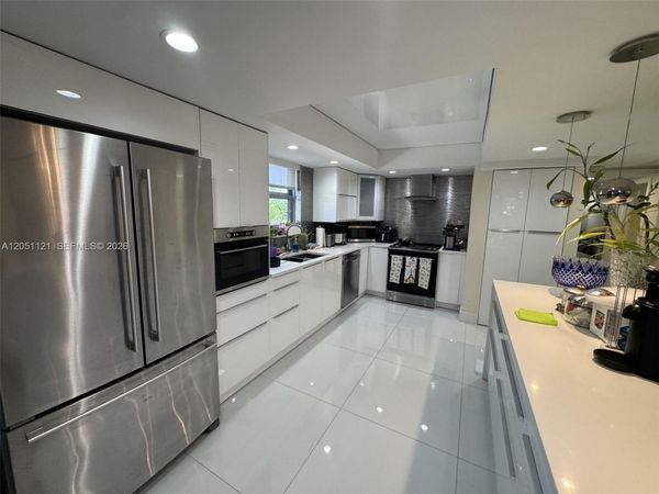 1912 S Ocean Dr, Unit 2C, Hallandale Beach, FL 33009