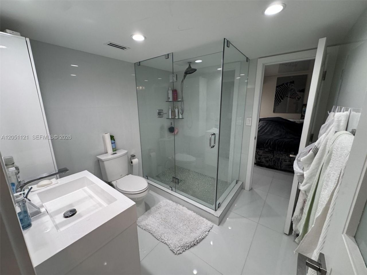 1912 S Ocean Dr, Unit 2C, Hallandale Beach, FL 33009 Photo