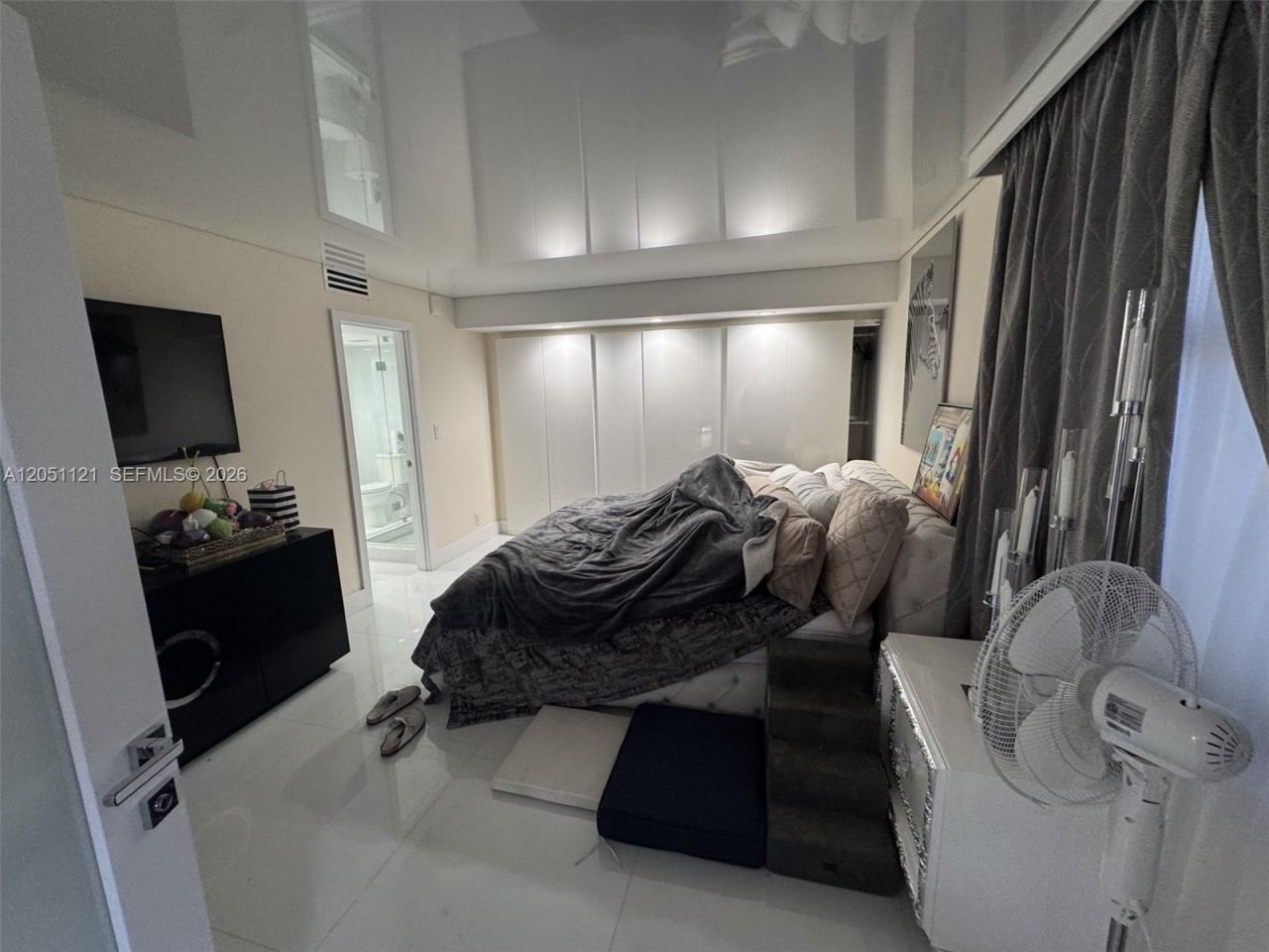 1912 S Ocean Dr, Unit 2C, Hallandale Beach, FL 33009 Photo