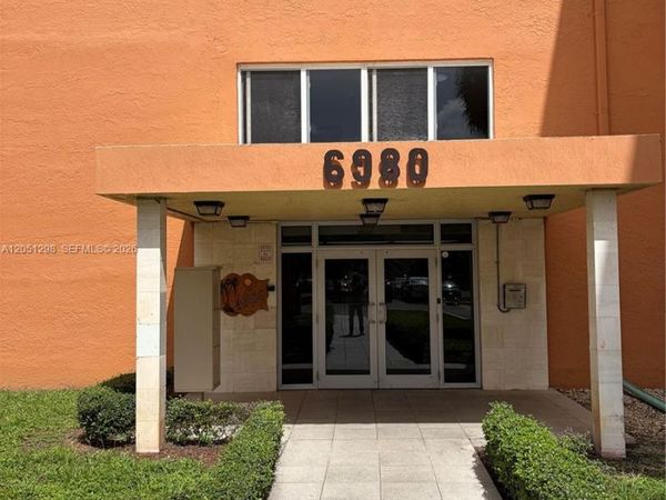 6980 NW 186th St , Unit 3-525A, Hialeah, FL 33015