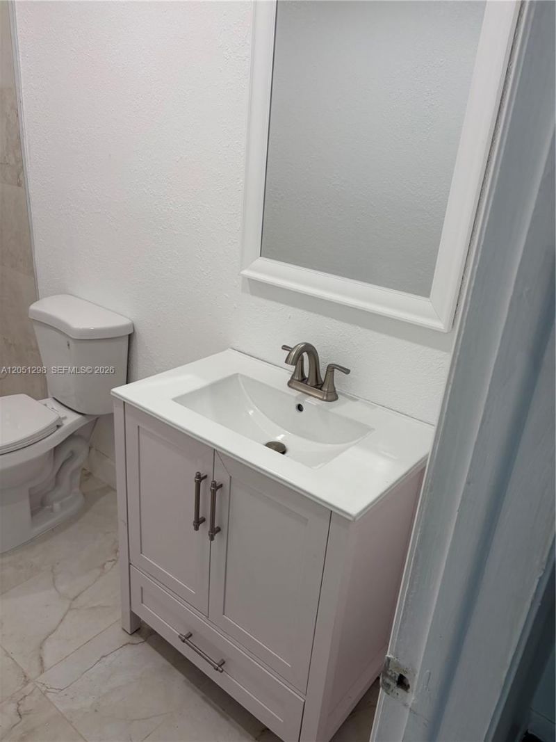 6980 NW 186th St , Unit 3-525A, Hialeah, FL 33015 Photo
