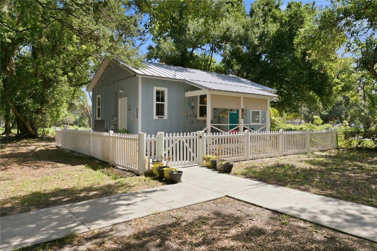 559 18th Street E, Bradenton, FL 34208 Photo