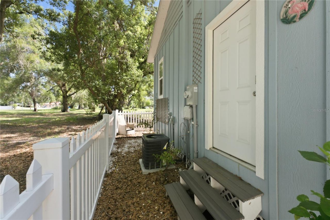 559 18th Street E, Bradenton, FL 34208 Photo