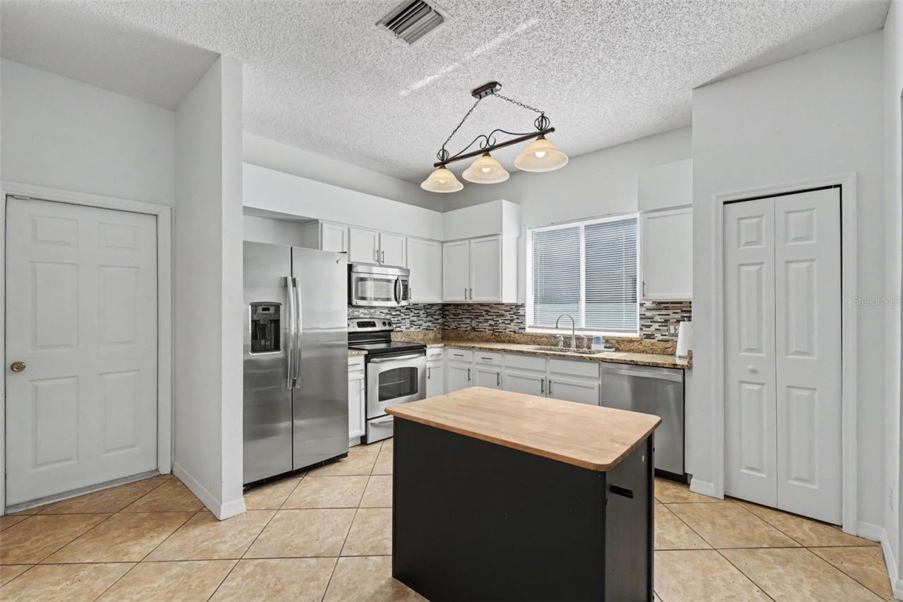 12640 Longcrest Drive , Riverview, FL 33579 Photo