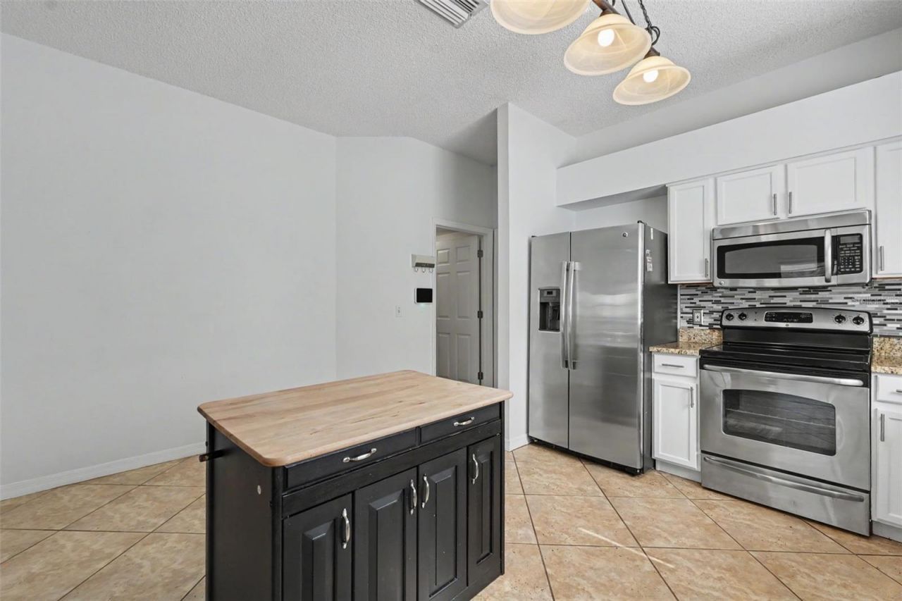 12640 Longcrest Drive , Riverview, FL 33579 Photo