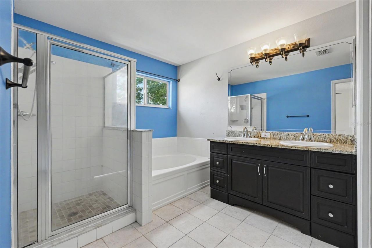 12640 Longcrest Drive , Riverview, FL 33579 Photo