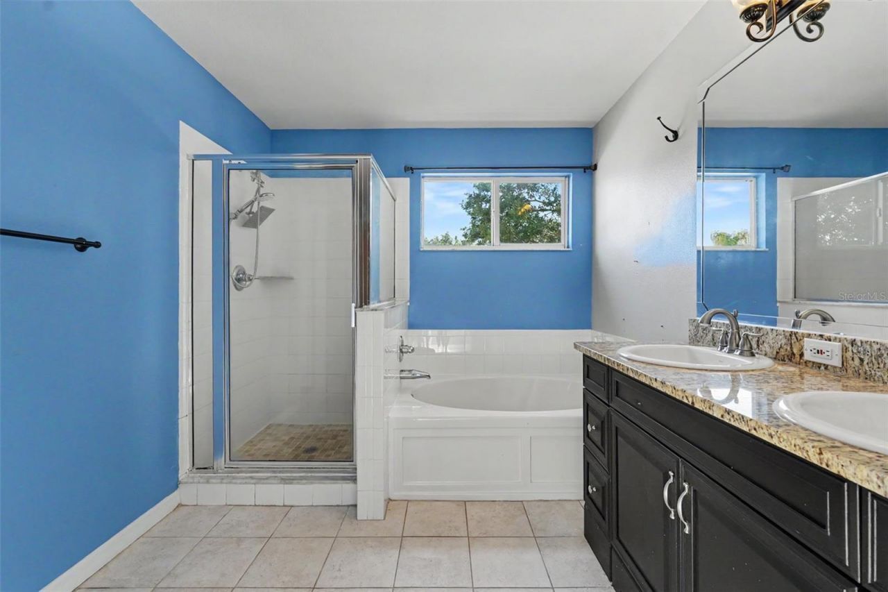 12640 Longcrest Drive , Riverview, FL 33579 Photo