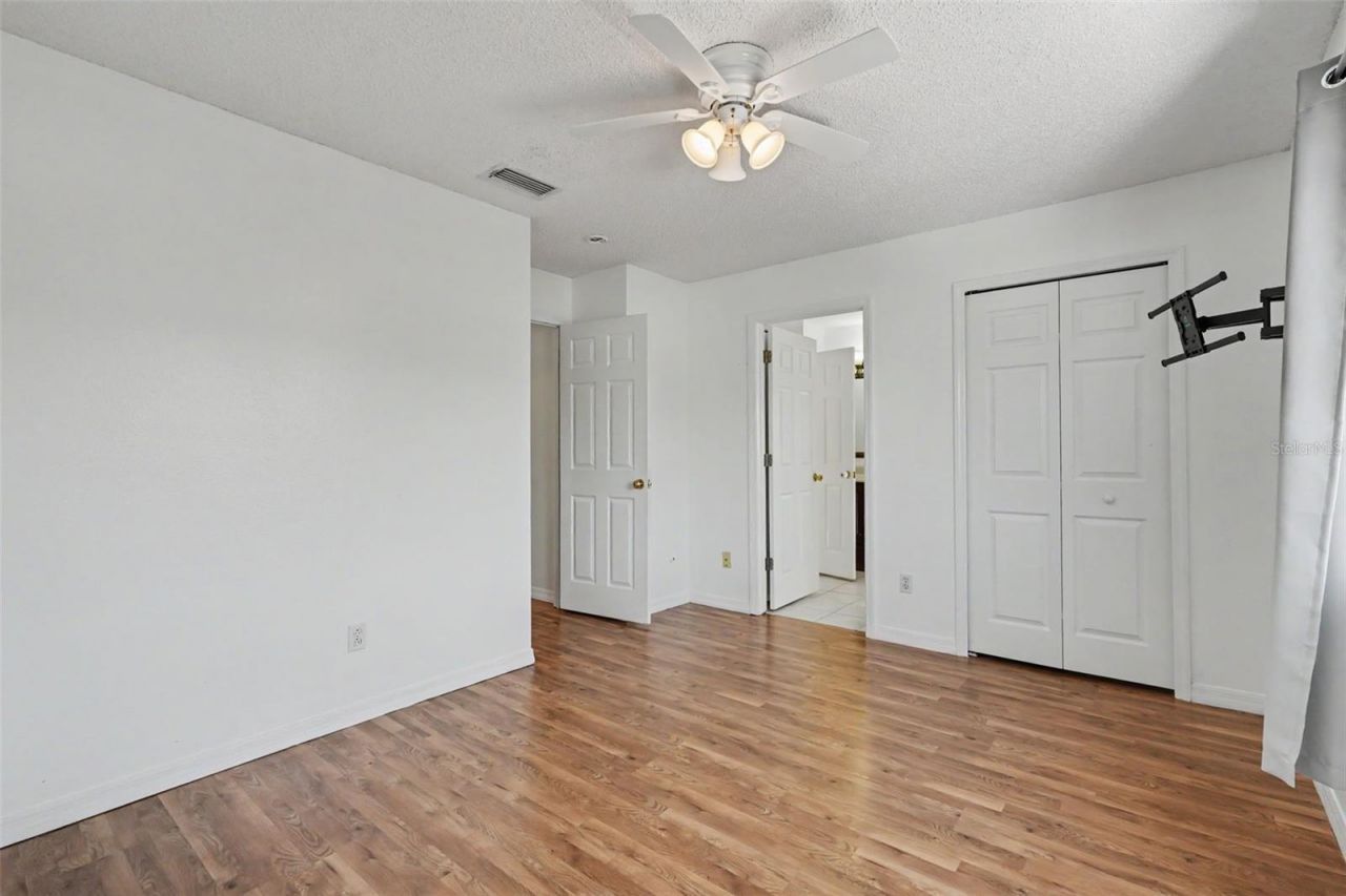12640 Longcrest Drive , Riverview, FL 33579 Photo