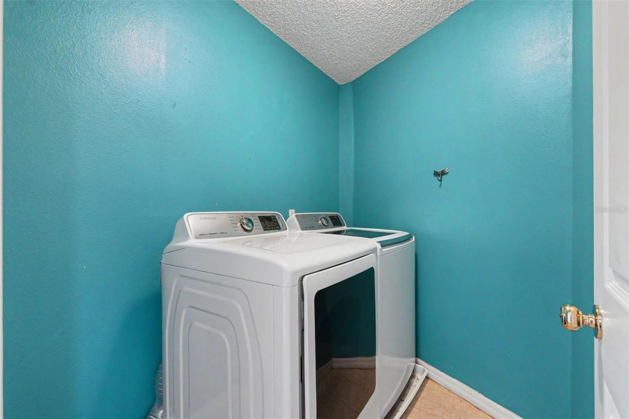 12640 Longcrest Drive , Riverview, FL 33579 Photo
