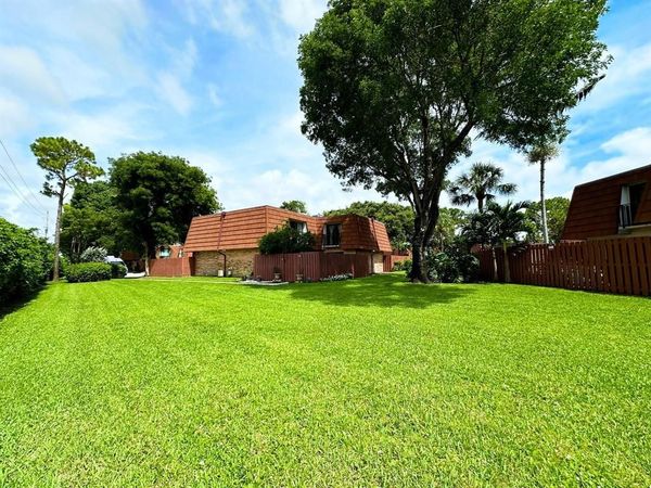 1545 Augusta Circle, Unit 105, Delray Beach, FL 33445