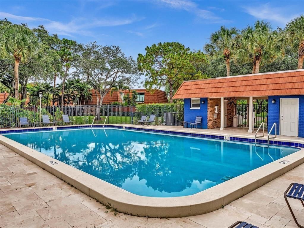 1545 Augusta Circle, Unit 105, Delray Beach, FL 33445 Photo