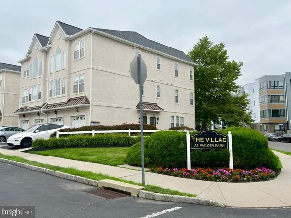 3202 DAVINCI DRIVE , PHILADELPHIA, PA 19145