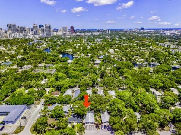 712 SW 14th Avenue, Unit 1, Fort Lauderdale, FL 33312