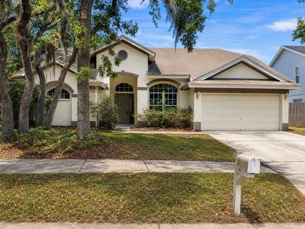 2302 LYNCREST COURT , VALRICO, FL 33596