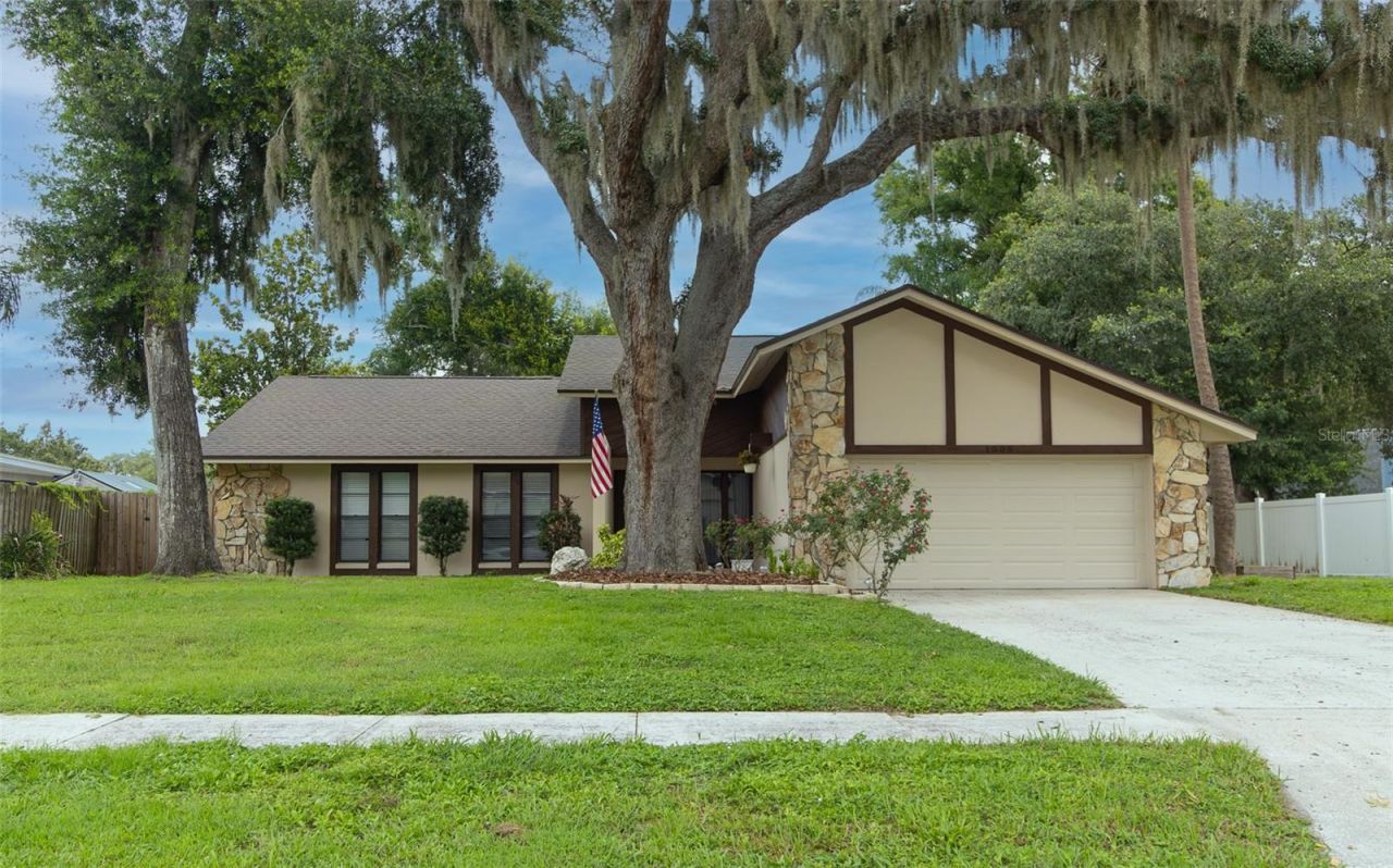 1005 Tranquiview Lane , Valrico, FL 33594 Main Photo