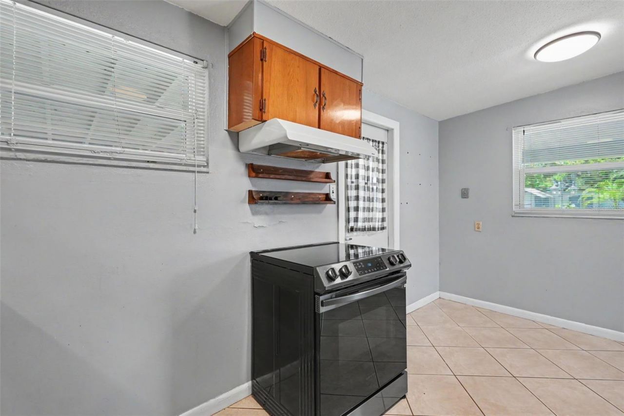 8042 91st Terrace , Seminole, FL 33777 Photo
