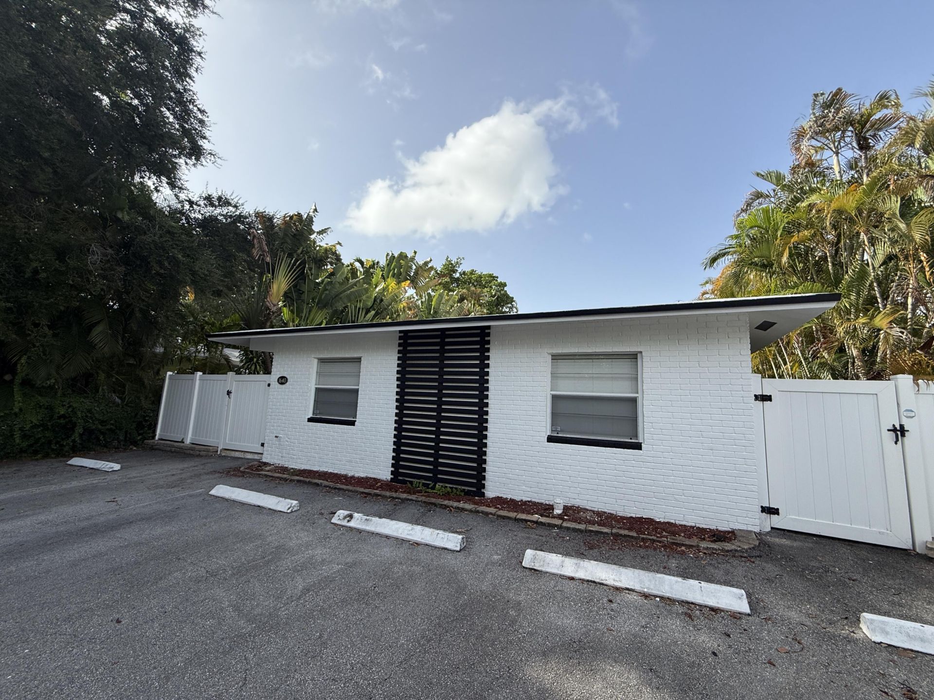 1640 NE 4th Place, Unit 2, Fort Lauderdale, FL 33301 Photo