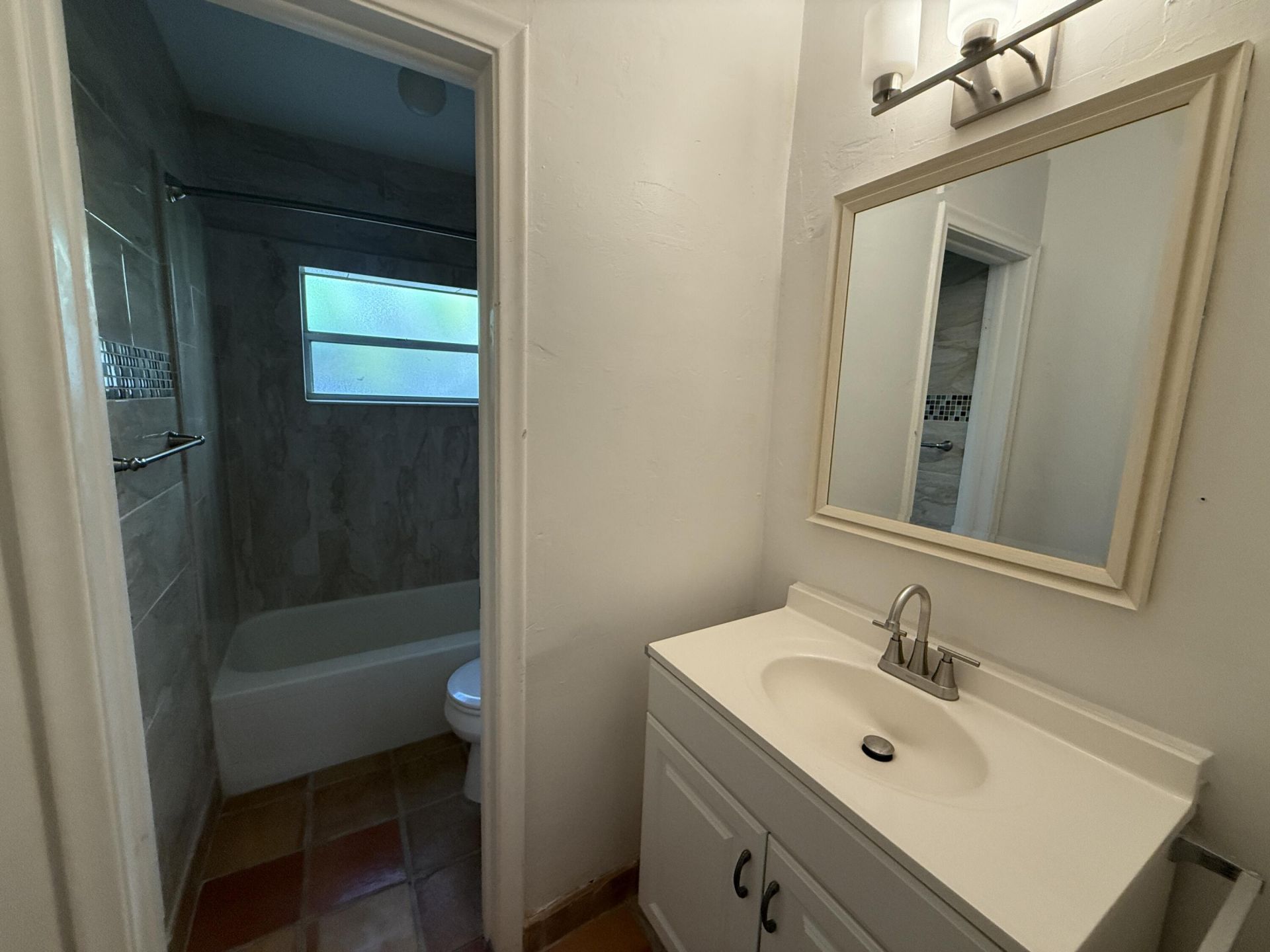 1640 NE 4th Place, Unit 2, Fort Lauderdale, FL 33301 Photo