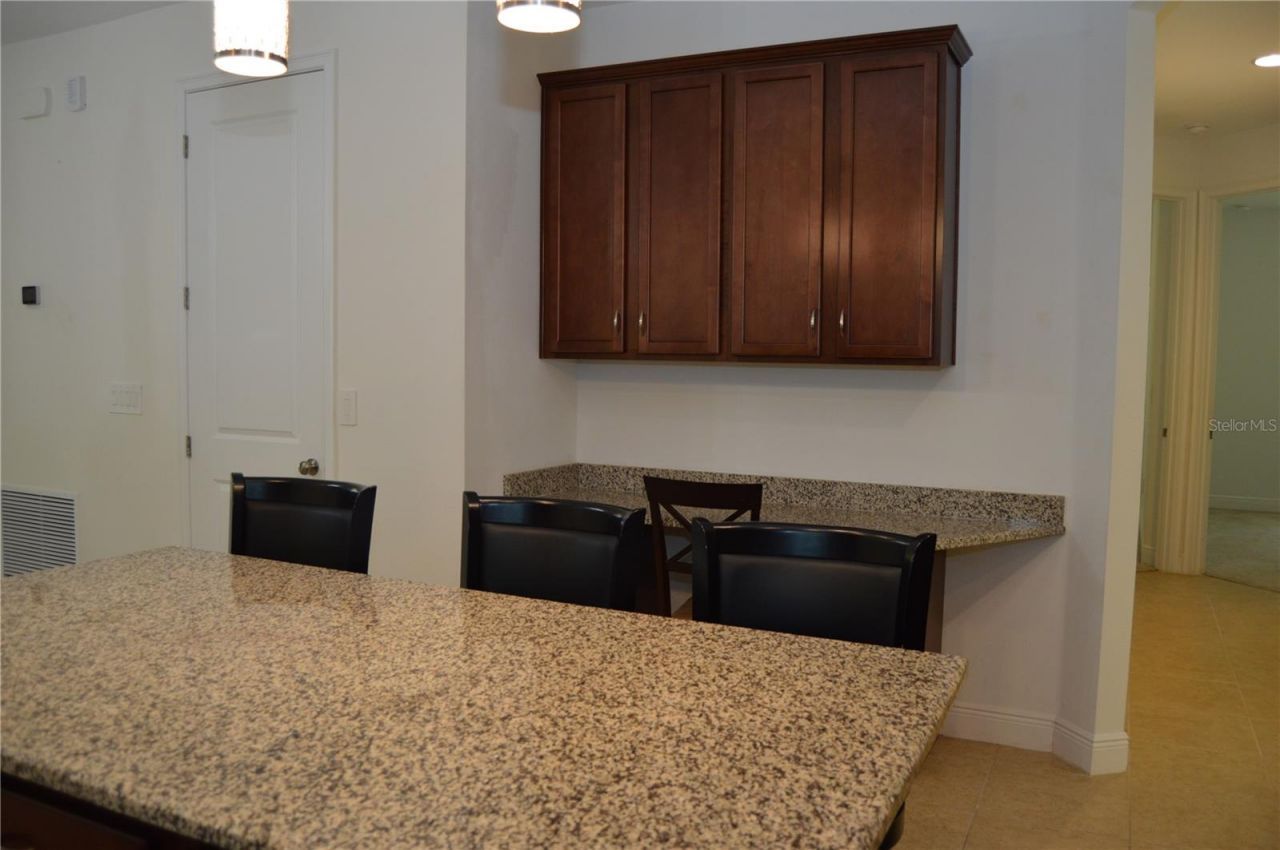 1214 Florablu Drive , Seffner, FL 33584 Photo