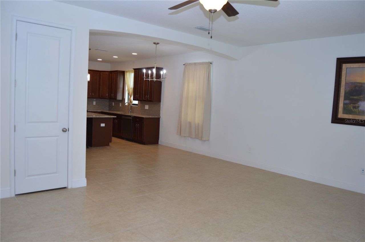 1214 Florablu Drive , Seffner, FL 33584 Photo