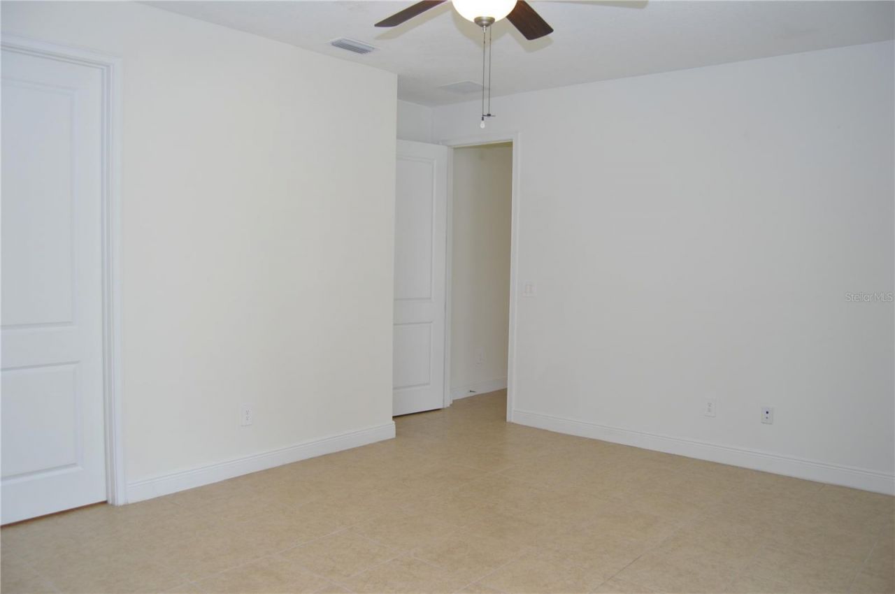 1214 Florablu Drive , Seffner, FL 33584 Photo