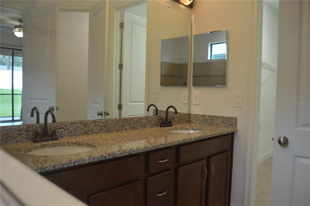 1214 Florablu Drive , Seffner, FL 33584 Photo
