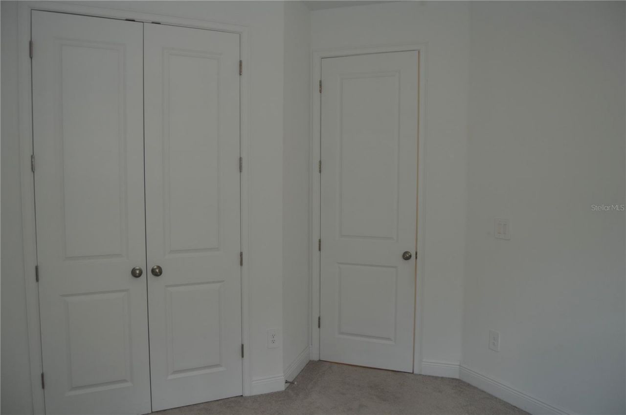 1214 Florablu Drive , Seffner, FL 33584 Photo