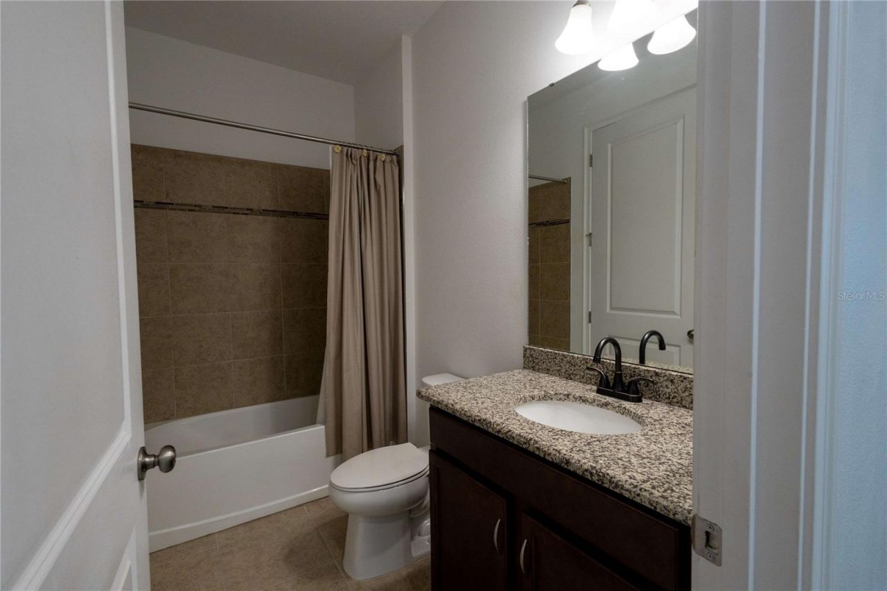 1214 Florablu Drive, Seffner, FL 33584 Photo