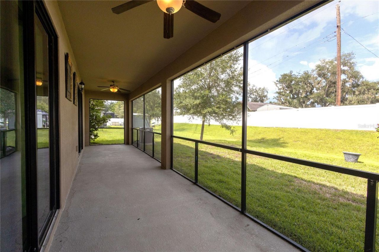 1214 Florablu Drive, Seffner, FL 33584 Photo