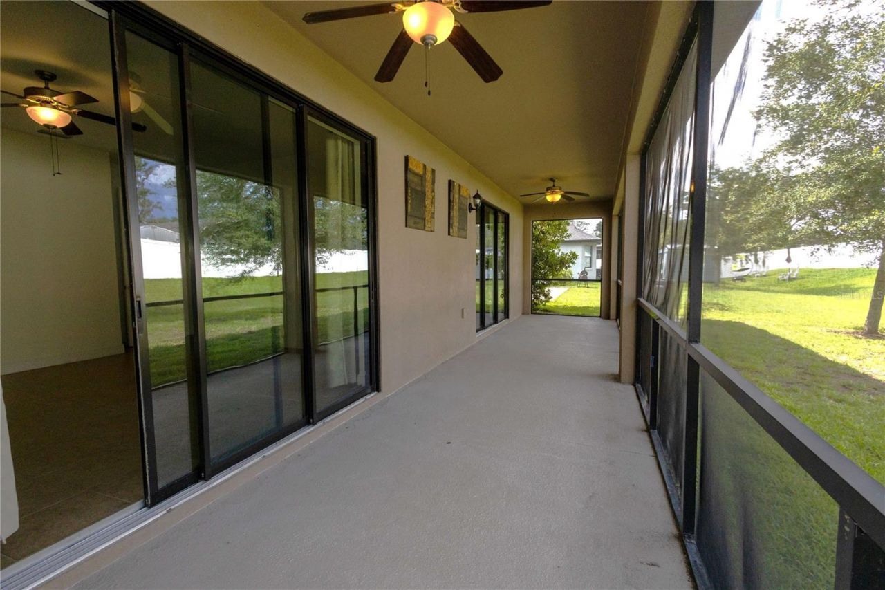 1214 Florablu Drive, Seffner, FL 33584 Photo