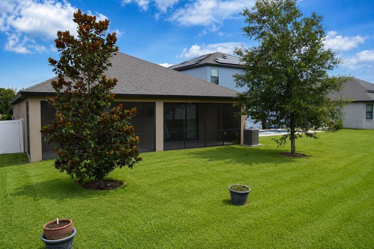 1214 Florablu Drive, Seffner, FL 33584 Photo