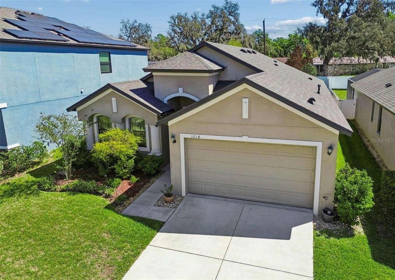 1214 Florablu Drive, Seffner, FL 33584 Photo