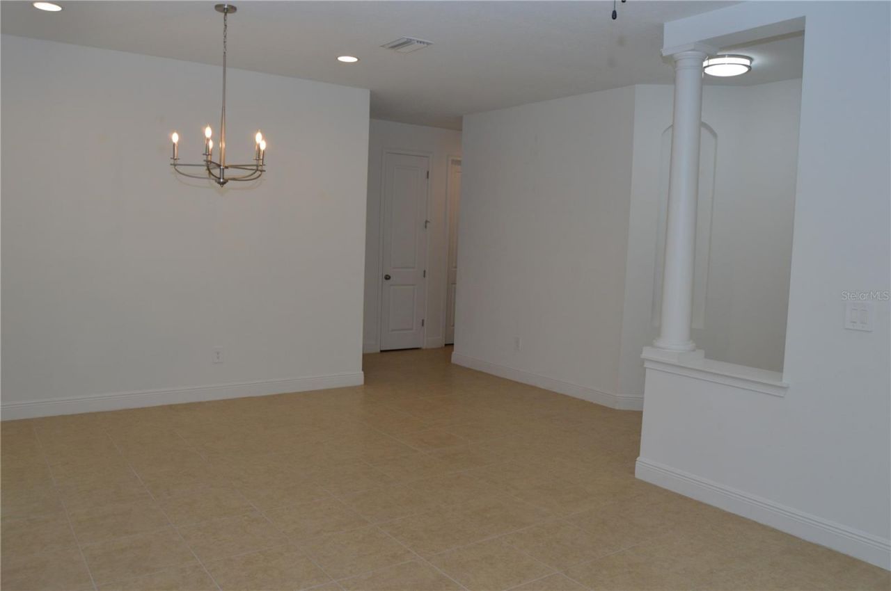 1214 Florablu Drive , Seffner, FL 33584 Photo