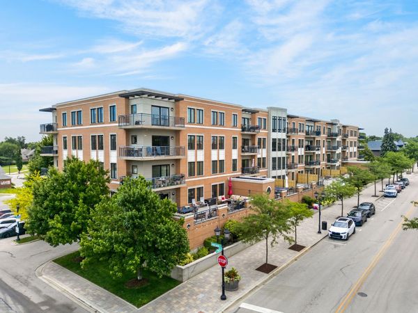 135 S York Street , Unit 306, Elmhurst, IL 60126