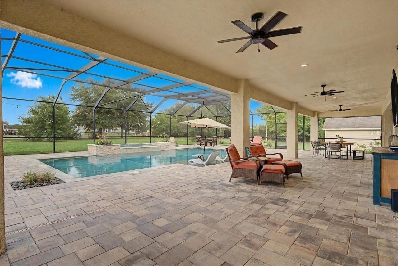 13134 Done Groven Drive, Dover, FL 33527 Photo