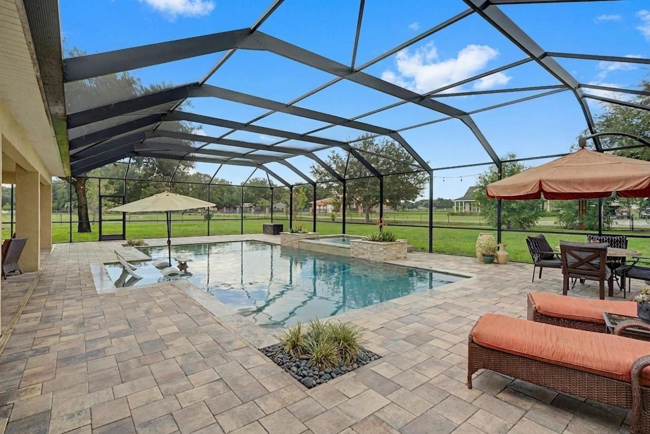13134 Done Groven Drive, Dover, FL 33527 Photo