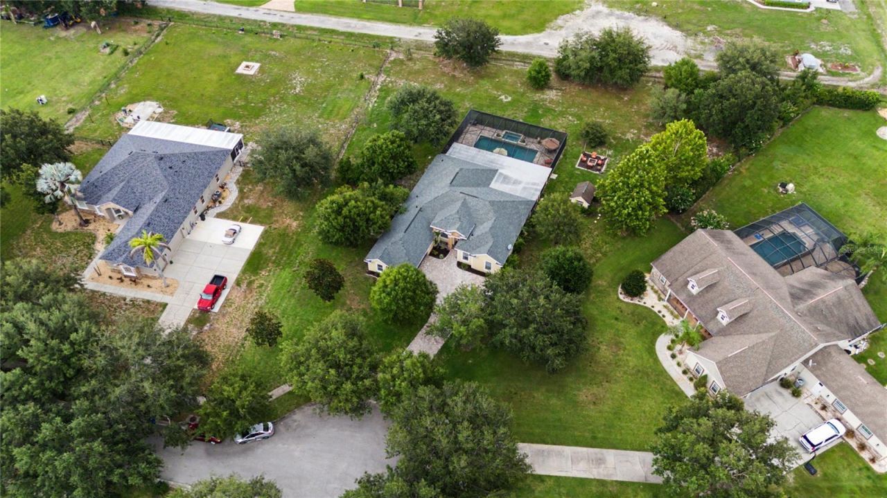 13134 Done Groven Drive, Dover, FL 33527 Photo