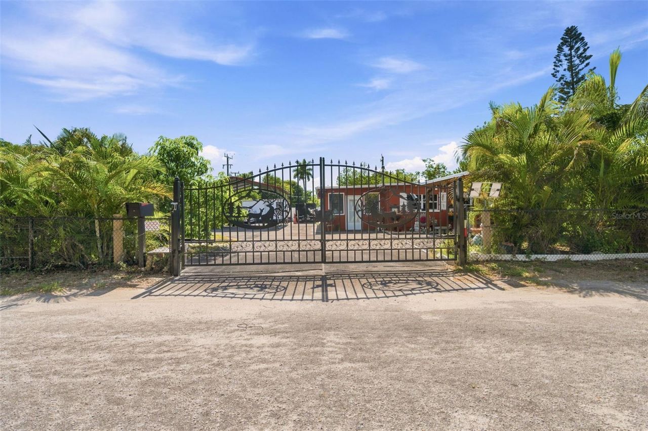 2908 18th Street W, Bradenton, FL 34205 Photo